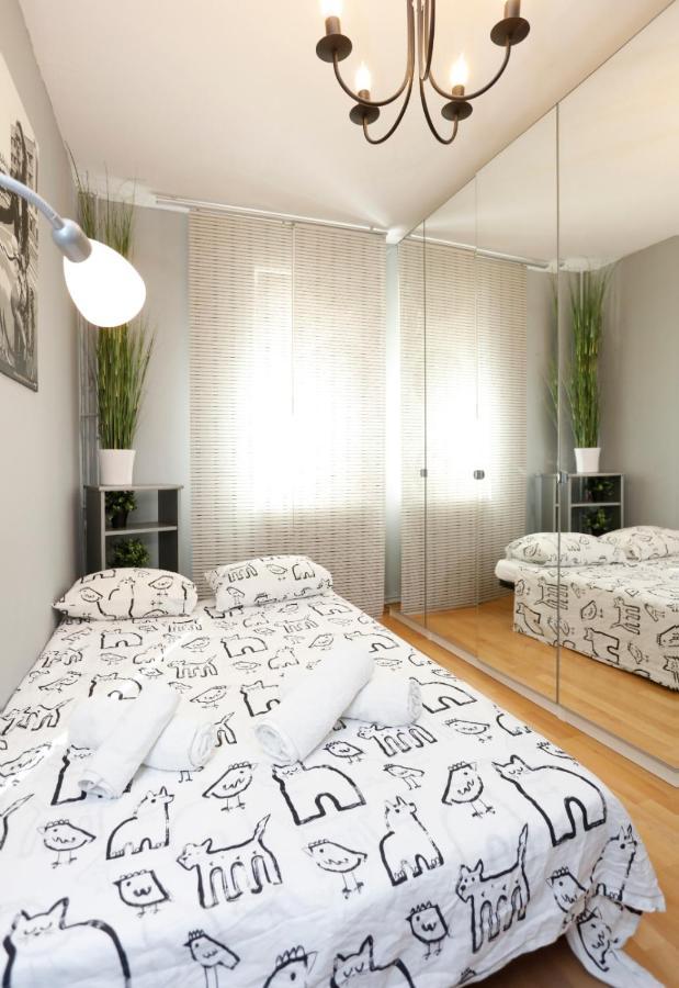 Gorgeous 2 Bedroom Duplex In City Center Bucureşti Exterior foto