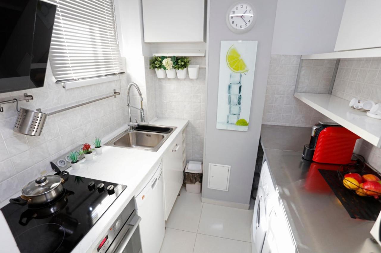Gorgeous 2 Bedroom Duplex In City Center Bucureşti Exterior foto