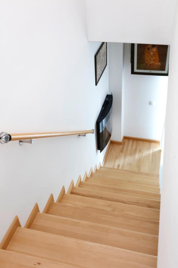 Gorgeous 2 Bedroom Duplex In City Center Bucureşti Exterior foto