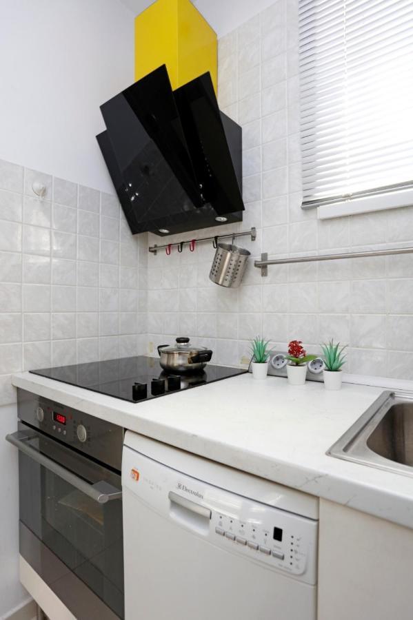 Gorgeous 2 Bedroom Duplex In City Center Bucureşti Exterior foto
